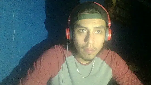 AlexAlejandro13 online show from October 7, 6:10 am