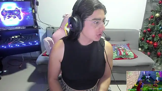 Snapshot of Khalifa_Gold chatting on November 27, 1:18 am Khalifa Gold online show from November 27, 1:18 am