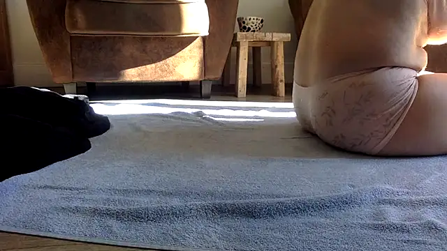 Kbimpakt online show from October 2, 9:05 am