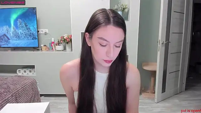 Snapshot of JuliaDiksonX chatting on January 28, 9:41 am JuliaDiksonX online show from January 28, 9:41 am