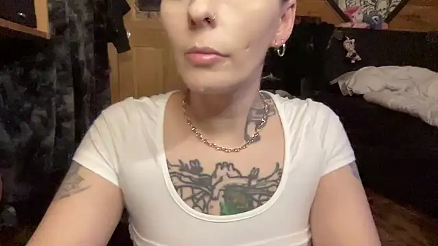 TeenyDoll online show from May 1, 2:49 am