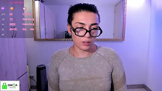 EricaVanderhill online show from June 12, 12:09 am