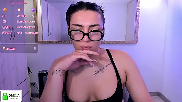 EricaVanderhill online show from June 13, 10:29 pm