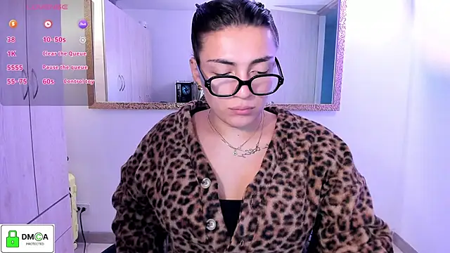 EricaVanderhill online show from July 19, 7:50 pm