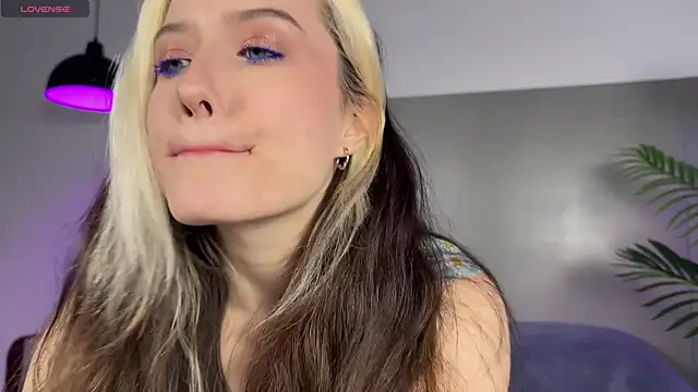  blowjob queen online show from July 20, 8:11 pm