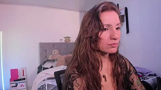 Snapshot of vanessabrown_ chatting on March 18, 3:04 pm vanessabrown online show from March 18, 3:04 pm