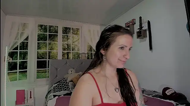 Snapshot of vanessabrown_ chatting on April 7, 7:03 pm vanessabrown online show from April 7, 7:03 pm