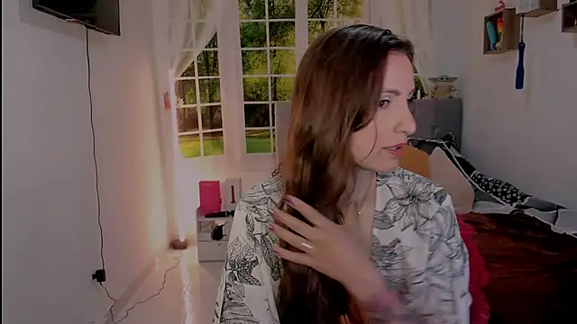 Snapshot of vanessabrown_ chatting on May 8, 2:11 pm vanessabrown online show from May 8, 2:11 pm