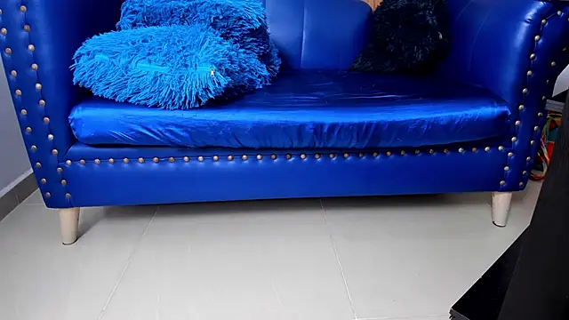 Mature Skinny online show from January 6, 7:24 pm