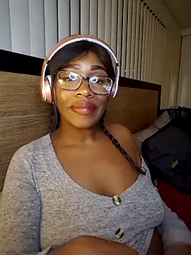 Snapshot of lollycoco chatting on December 4, 8:34 am lollycoco online show from December 4, 8:34 am