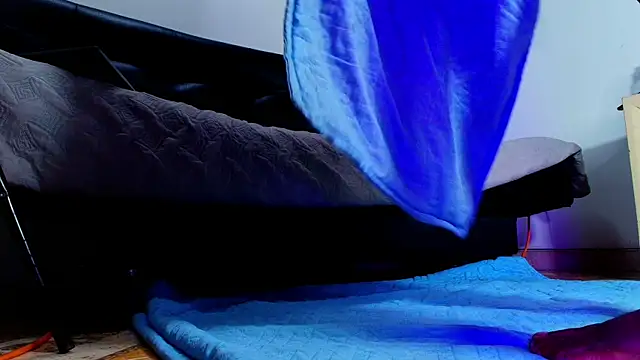 Snapshot of sofi_decker chatting on October 20, 12:05 pm sofi decker online show from October 20, 12:05 pm