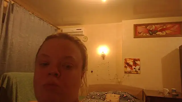 Janiffer MiMi online show from February 7, 10:20 pm