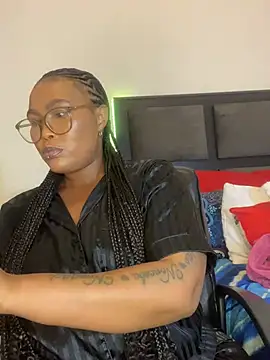 BADFATASS85 online show from February 18, 4:59 pm