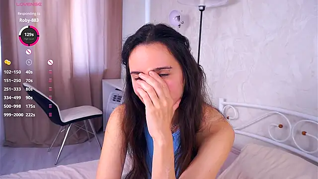 Holla Molly online show from September 13, 7:41 am