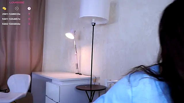 Holla Molly online show from October 27, 5:11 am