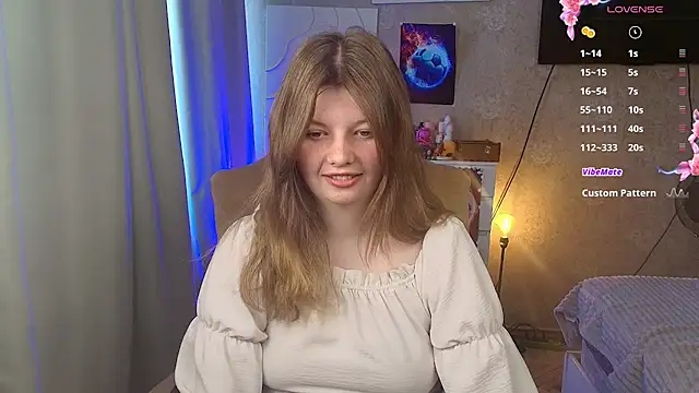 Vivian cutie online show from July 18, 8:40 am