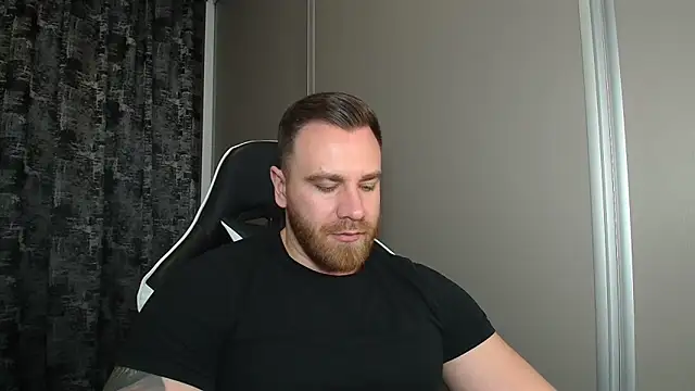 Thori92 online show from February 5, 5:06 pm