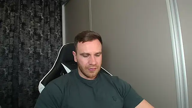 Thori92 online show from March 23, 8:02 pm