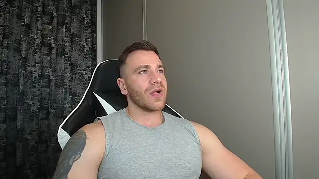 Thori92 online show from May 9, 4:56 pm