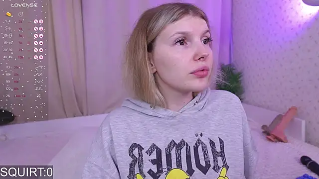 Snapshot of _aleksa_ chatting on September 12, 5:29 am aleksa online show from September 12, 5:29 am