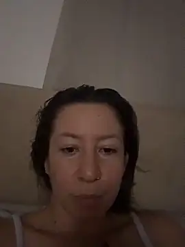 Snapshot of aislinn_xxx chatting on April 1, 5:19 am aislinn xxx online show from April 1, 5:19 am