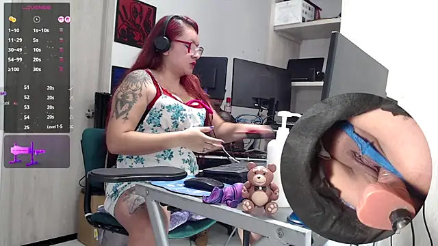 Snapshot of kyobiker chatting on November 24, 2:06 pm kyobiker online show from November 24, 2:06 pm