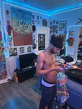 Snapshot of spideyzaddy chatting on March 15, 9:10 pm spideyzaddy online show from March 15, 9:10 pm