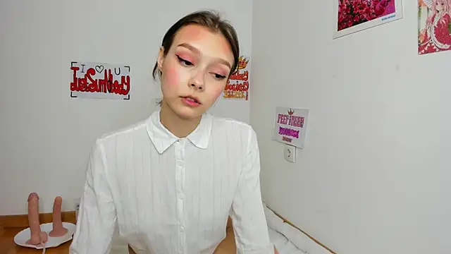Michelle Melnss online show from July 15, 2:33 pm
