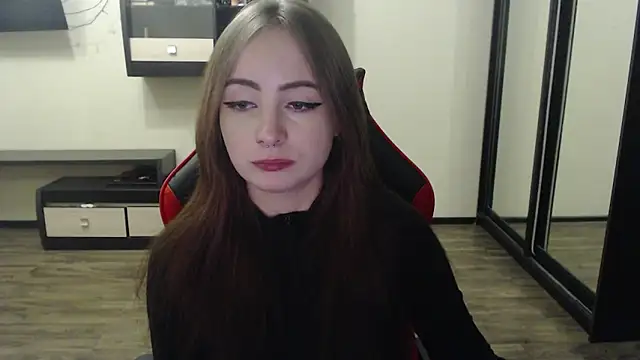 Laralianna online show from January 5, 1:35 am