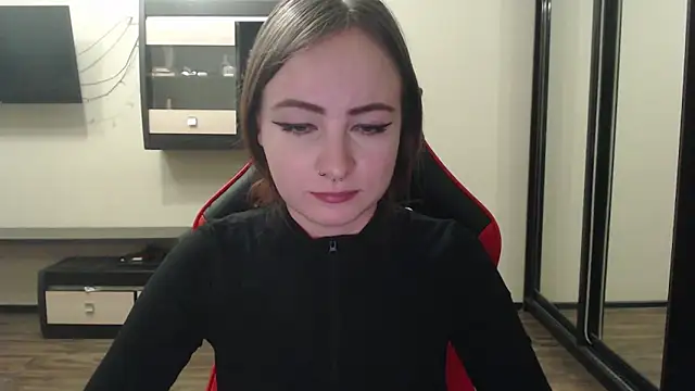 Laralianna online show from February 9, 3:12 pm