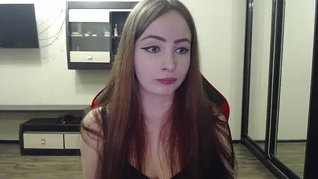 Laralianna online show from February 18, 12:39 pm