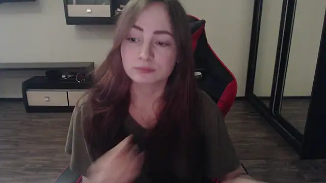 Laralianna online show from March 17, 11:21 am