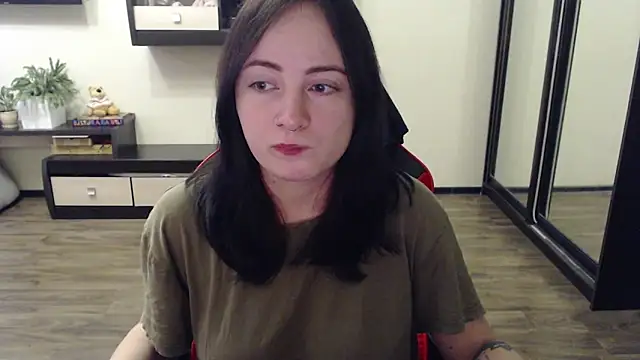 Laralianna online show from October 9, 10:02 am