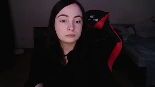 Laralianna online show from February 10, 8:57 pm