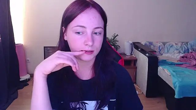 Laralianna online show from June 27, 4:56 pm