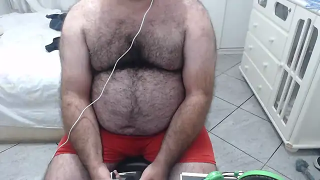 MysterBearMG online show from February 2, 11:42 pm