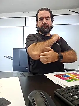 MysterBearMG online show from January 13, 11:15 am