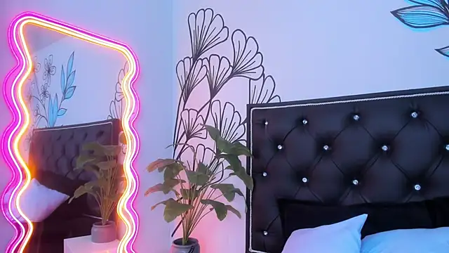 Sweet Ariadna  online show from January 5, 5:27 pm