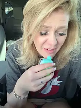 Lexi Shocker online show from February 22, 11:13 pm