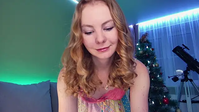 Cuddle Cat online show from January 1, 5:43 am