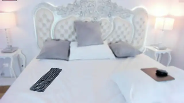 Dulce 26  online show from December 29, 2:00 pm