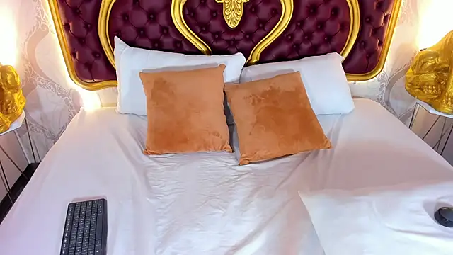 Dulce 26  online show from October 14, 5:03 pm