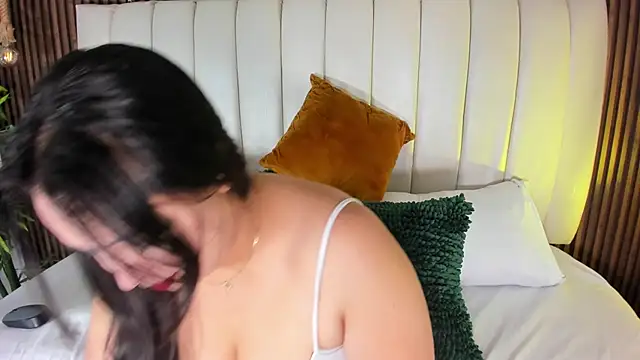 Dulce 26  online show from January 10, 10:47 pm