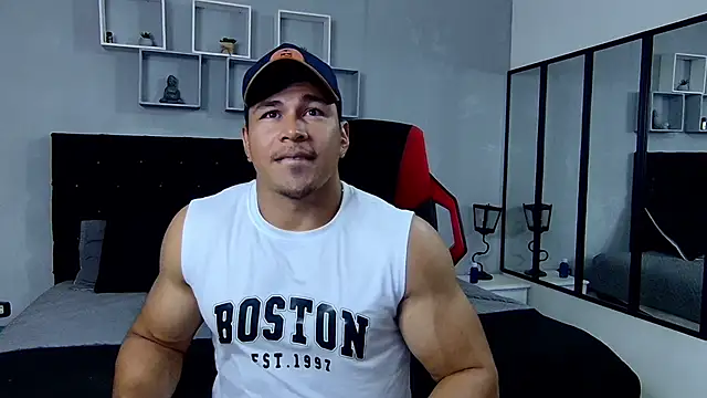 tyler hank01 online show from February 1, 1:02 am