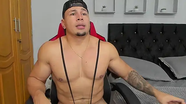 tyler hank01 online show from June 7, 8:56 pm