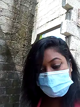  Cute ariana  online show from December 5, 6:10 am