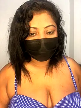  Cute ariana  online show from December 18, 7:20 pm