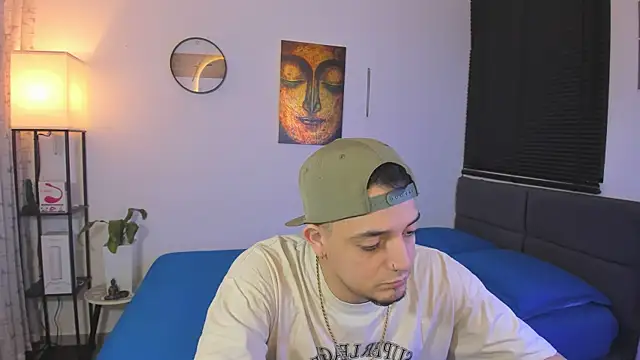 alejandro calderon1 online show from July 25, 3:26 am