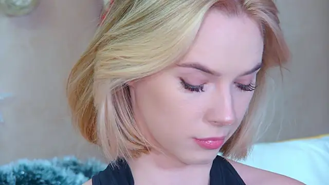 Snapshot of GentleRossi chatting on December 3, 2:59 pm GentleRossi online show from December 3, 2:59 pm