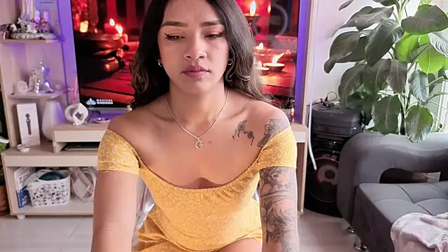 Snapshot of melisa_es chatting on February 18, 1:40 pm melisa es online show from February 18, 1:40 pm